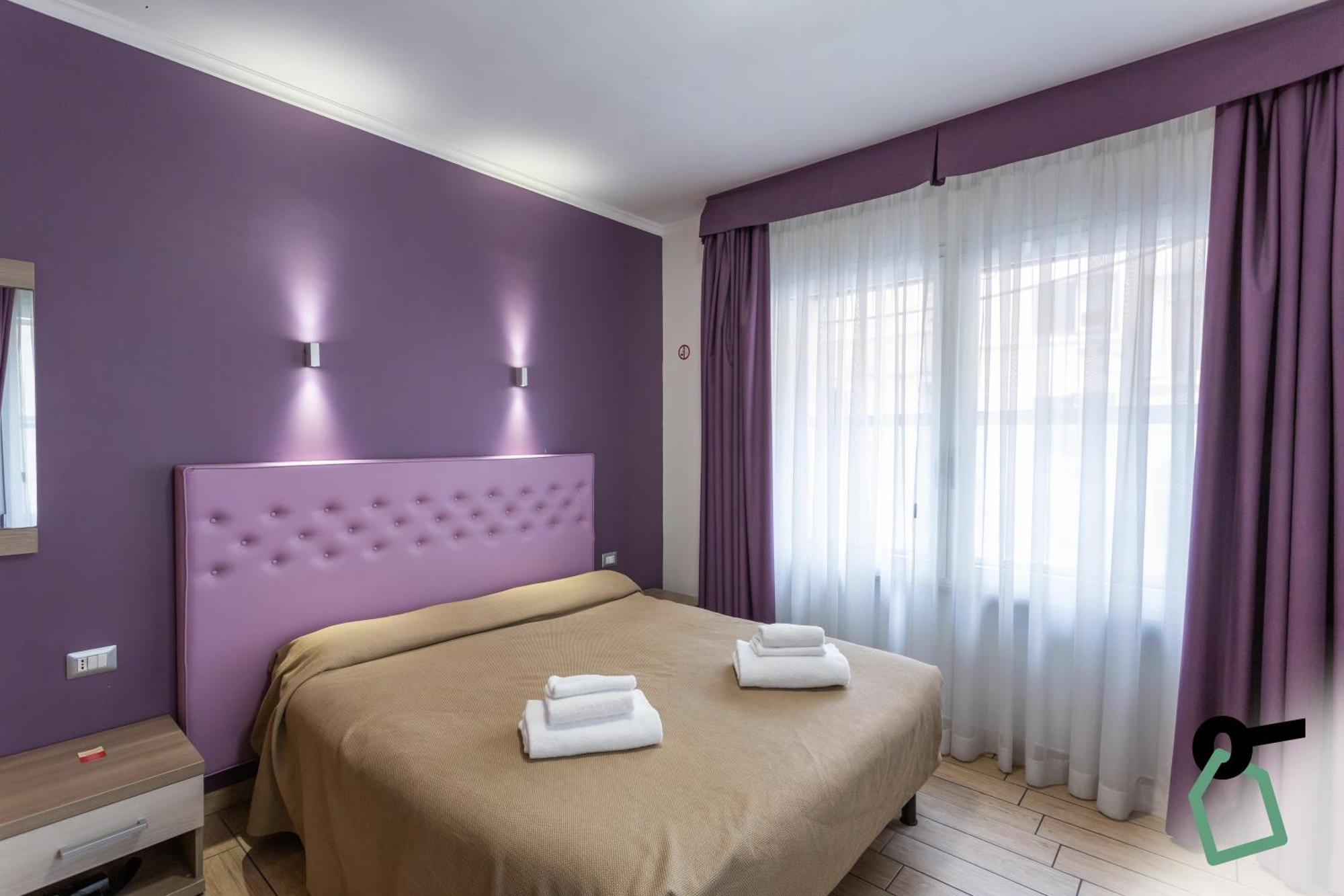 Aparthotel Hotiday Collection - Barberini Roma