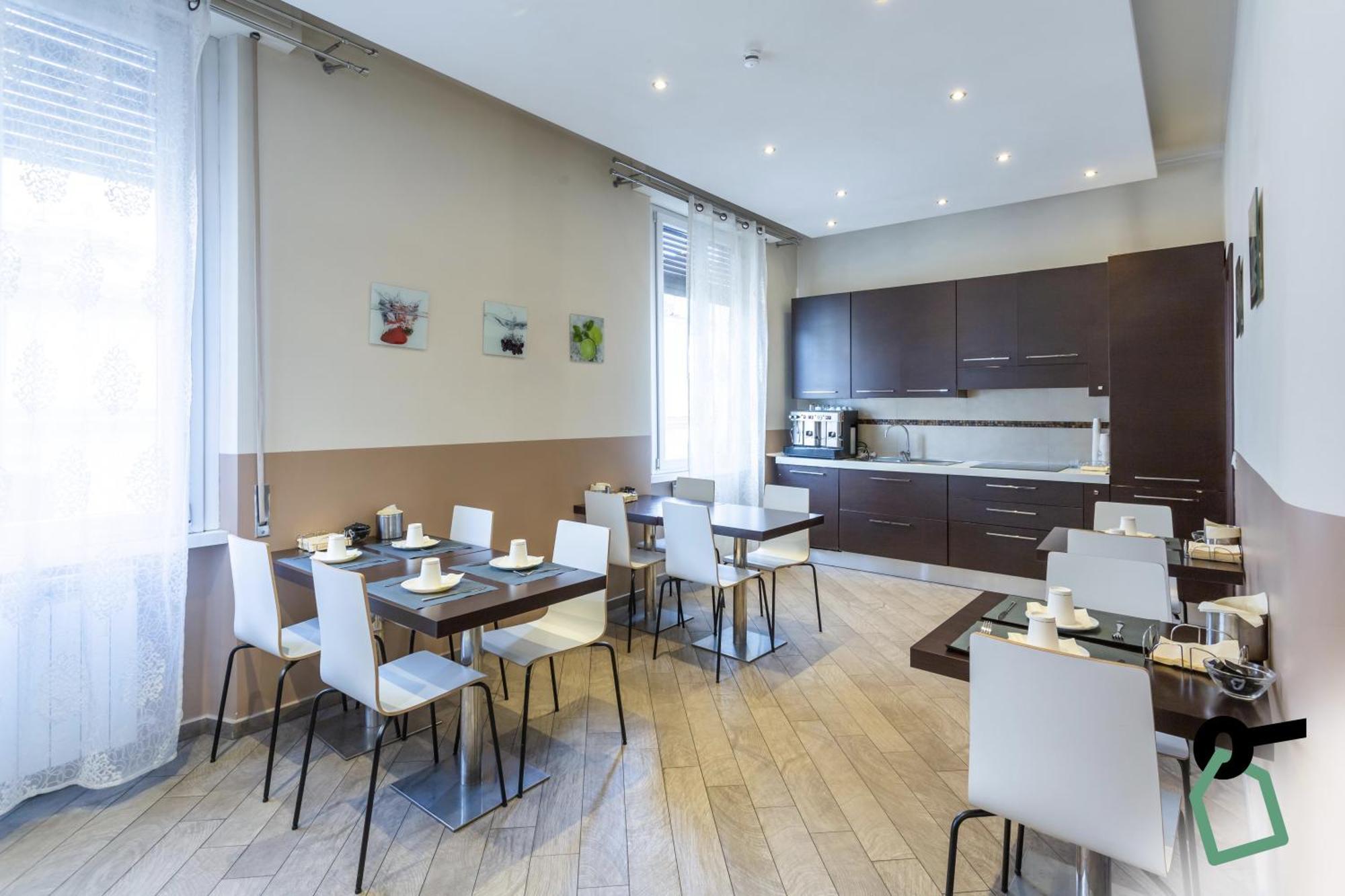Hotiday Collection - Barberini Aparthotel *